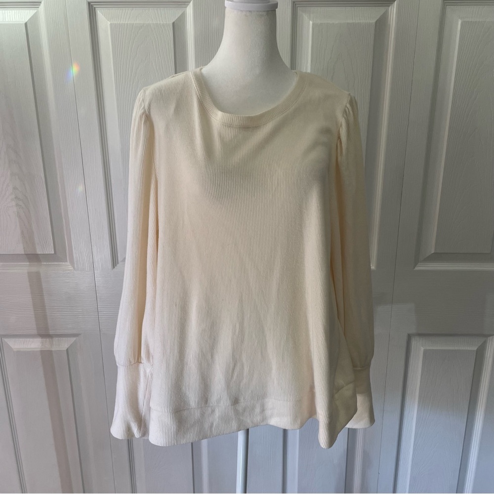 Lauren Conrad Brand Puffy Sleeve top in cream, super soft SZ XL